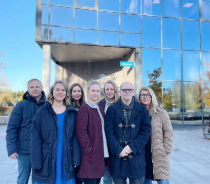 Gänget på RISE Användarupplevelser i Piteå. På Acustium har verksamheten haft sitt hem sedan området byggdes. Från vänster: Johan Fagerlönn, Hanna Rönntoft, Tove Cullhed, Elin Hollström, Kristin Hammarberg, Anders Hellin och Britta Elfving Persson.